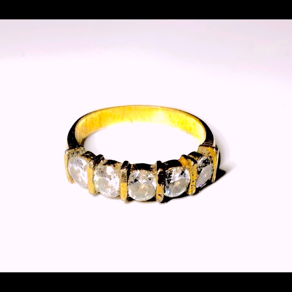 Womens ring